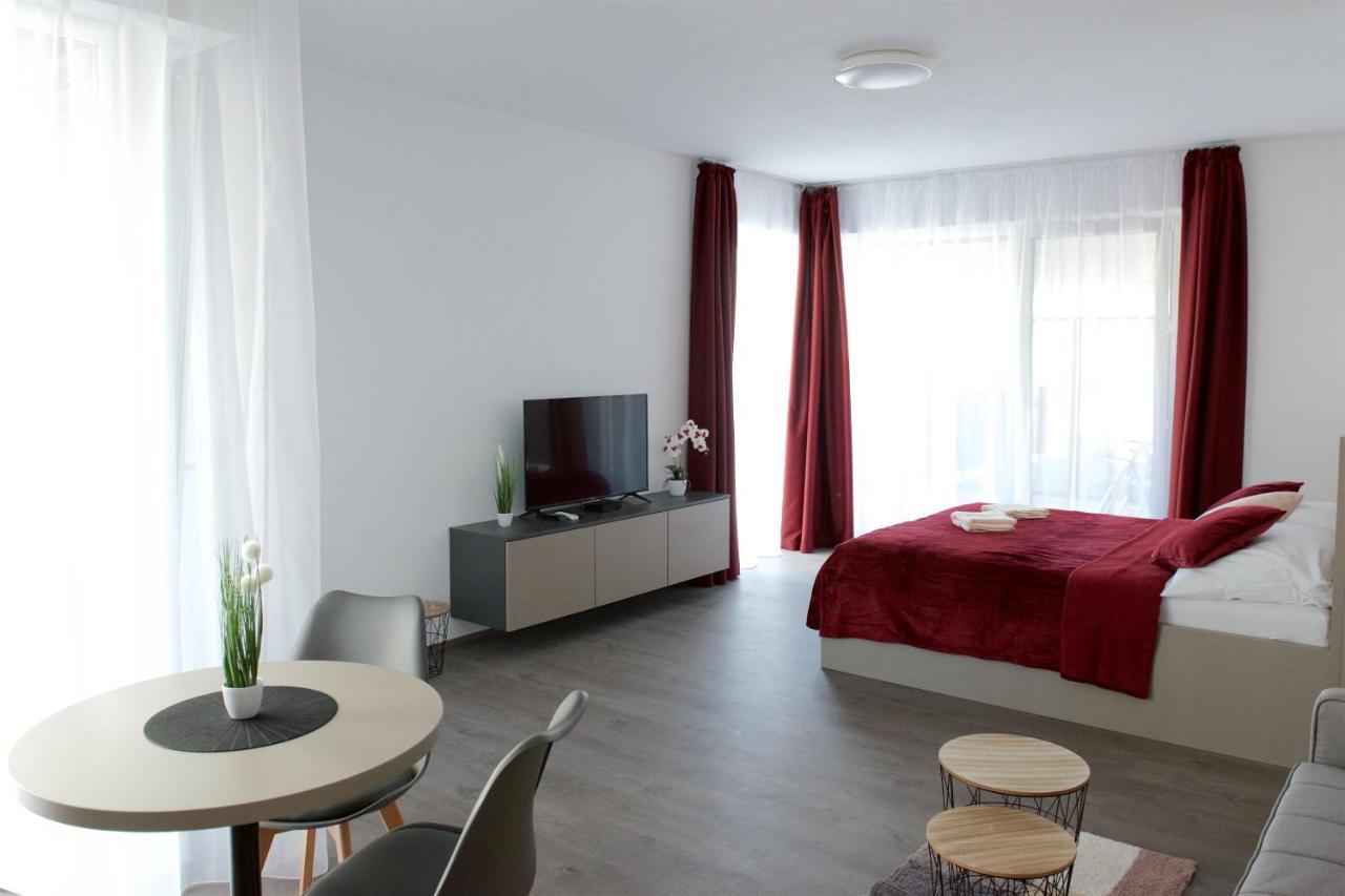 Apartman Greenbay Golf Trencin Exterior photo