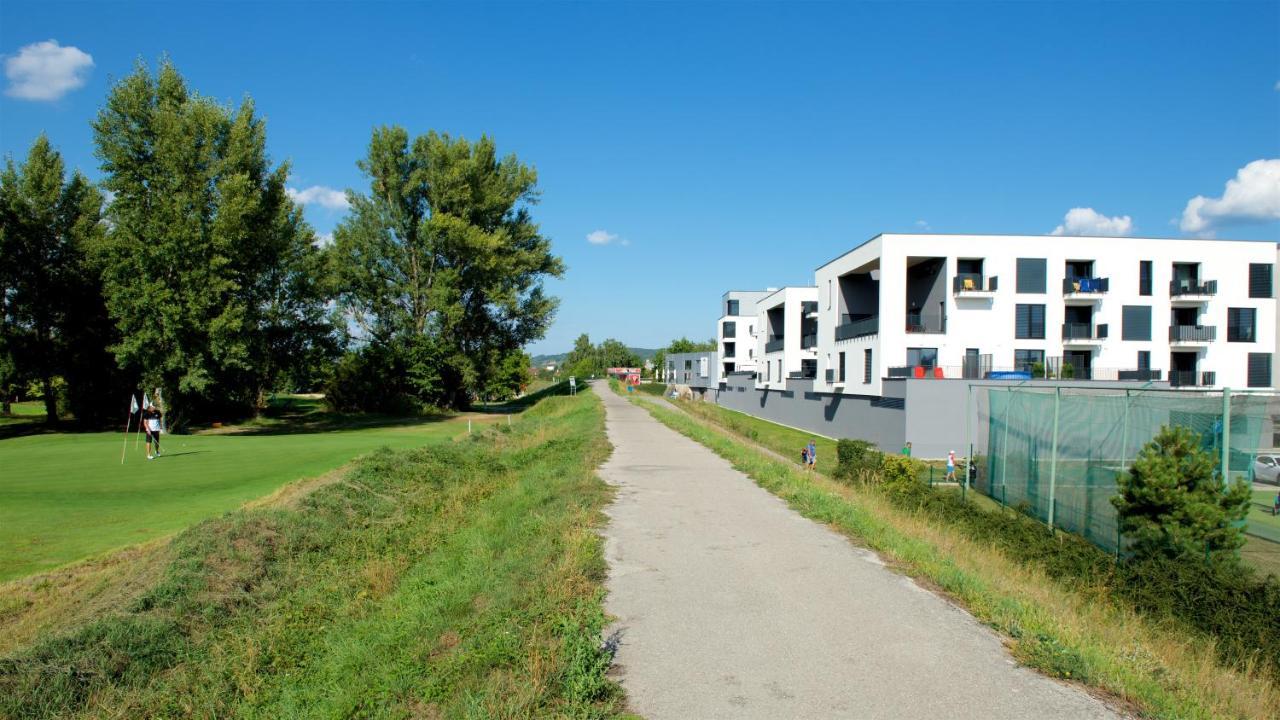 Apartman Greenbay Golf Trencin Exterior photo